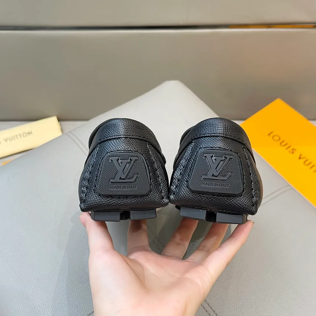 Factory price: 460💰LV men's beanie shoes 2025 official website synchronized <market top version> cowhide grain ➕ black cow lining original packaging. Size 38-45